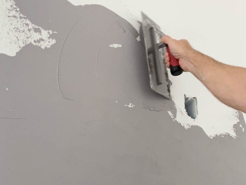 Cách sơn hiệu ứng bê tông bằng bay bả