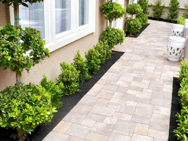 Độ dày quyết định độ bền và tuổi thọ của bê tông áp khuôn